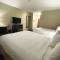 Super 8 by Wyndham St Charles