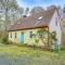 Modern Mashpee Home with Porch Beach and Lake Access! - 马什皮