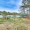 Modern Mashpee Home with Porch Beach and Lake Access! - 马什皮