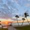 Beautiful Waterfront Home with amazing view of Boca Ciega Bay, private beach, dock with excellent fishing & beautiful sunrises! - St Pete Beach