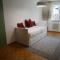 Spacious Two-Bedroom Apartment - Genebra
