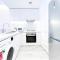 Stylish 1Bedroom with Balcony & View Dubai