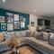 Spring Mount Huge Luxury Full Apartment- Harrogate Centre-Two extremely comfy Kingsize Bedrooms-Fully equipped Modern Kitchen-Cosy living room with Huge TV
