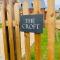 The Loft at the Croft - Stunning rural retreat perfect for couples & dogs - Leigh