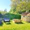 Quiet and cozy apartment close to nature in villa.