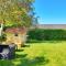 Quiet and cozy apartment close to nature in villa.