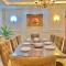 Ultra Luxury 3BR with Pools ,Sports ,Dining in Gated compound, Close to all sites