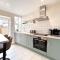 Central Buxton - Modern Cottage - Peak District
