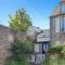 Stunning Home In Saint-Vaast-La-Hougue - 圣瓦斯特拉乌格