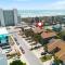 Beautiful 2 Bed 2 bath 1st Floor condo by beach with Pool