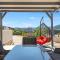 Villa VERONICA with CINEMA PROJECTOR by the HEATED POOL and JACUZZI - 希贝尼克