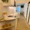 Apartment inside the wave studio B - تاكورونتي