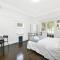 Elegant Family Retreat Near Beaches & Sydney CBD