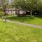 Green Cottage in grounds of Grade II* Frognal Farmhouse