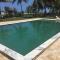 Front Sea House in Serra Grande with Private Pool and 10000 sqm of land - 大塞拉