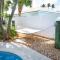 Charming Beach House w/Private Pool Paradise~WALK TO BEACH - ديرفيلد بيتش