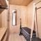 A tiny house with a garden and a hot tube - Pringi