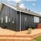 Three-Bedroom Holiday home in Løkken 38 - 洛肯