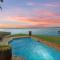 Serene 5 BDRM Villa with Pool - Toukley
