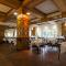 Albany Hotel