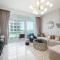 Incredible Sea view 2BHK - Private beach Access - Emaar Beachfront - Dubaj