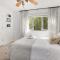 Noble Nest 5 Min to Downtown and U of A - فايتيفيل