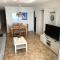 Beachfront and Renovated Apartment - 库列拉