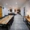 Riverside Retreat - Sleeps 19 - Home Cinema with Sport channels - Dock