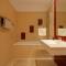 Airport Rin Nord Residence Apartment - Self check-in - 奥托佩尼