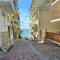 Nefeli's Apartment by the Beach - 尼亚·卡利克拉提亚