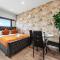 Stylish One Bedroom Flat - Sleeps 5 - Near Heathrow - London UB3 - 伦敦