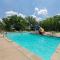 3BR Walk-In Near Silver Dollar City - Game Room - Pool - FREE TICKETS INCLUDED - RR93A