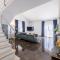 Private Resort Villa, Salt Pool, Cinema & Sea View