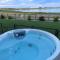 Lakefront Luxury - Hot Tub, Pool Table & Views!! - 拉夫兰