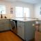 1 Block from Beach - Steps from Restaurants & Shops