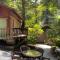 Lofted Studio Cabin in the Redwoods! - Notleys Landing