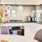 Centre of Newtown 1 BED APT