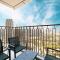 Luxury 2 BR Apartment, 5 Mins to Dubai Mall with Amazing view in DownTown Views 2 - Dubaj