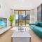Stunning 2 Bedroom Apt at Waterloo