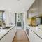 Stunning 2 Bedroom Apt at Waterloo