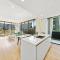 Stunning 2 Bedroom Apt at Waterloo
