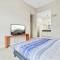 Ultimate LA Vacation 2BR w Pool Above Shops - مونتيري بارك