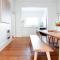 Spacious Cottage Charm Near the CBD - Launceston