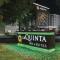 La Quinta Inn & Suites by Wyndham San Antonio Downtown