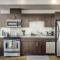 Luxury 2BR Condo - Downtown City Views