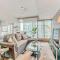 Luxury 2BR Condo - King Bed - Stunning City Views