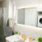 Casa de Dinca, 2 bedroom, big balcony, free parking zone