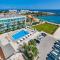 Niovi - Coralli Beachfront Apartment