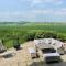 Idyllic Country House for Intimate and Large Gatherings, Hot tub, Games Room, Tranquil Setting, Views, Vineyards, Dogs - Tenterden