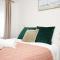 Little Gem in the Mumbles! Fishermans Cottage with Log Burner, Dog friendly and Welcome Breakfast Hamper! - The Mumbles